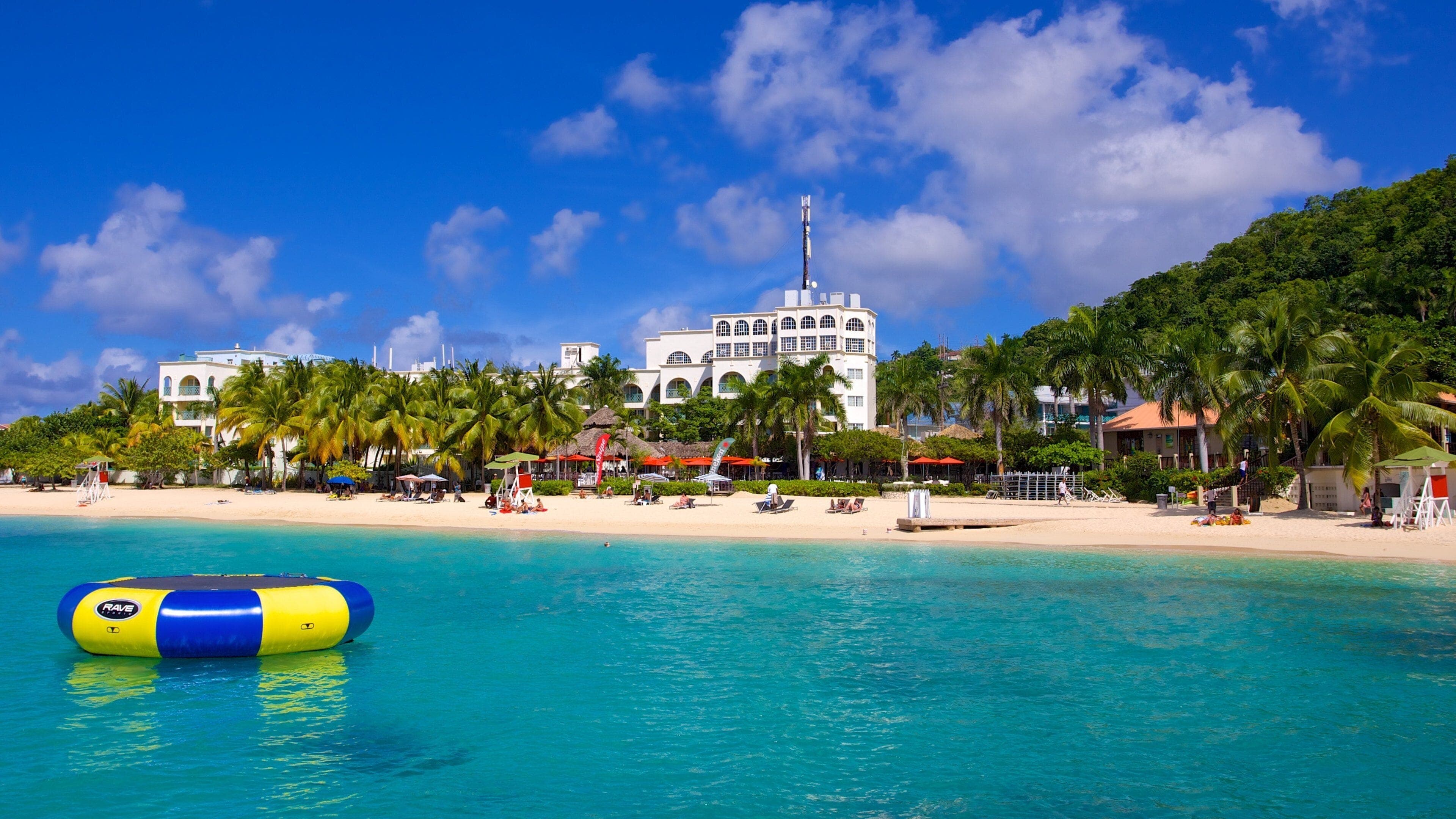 Doctor's Cave Beach